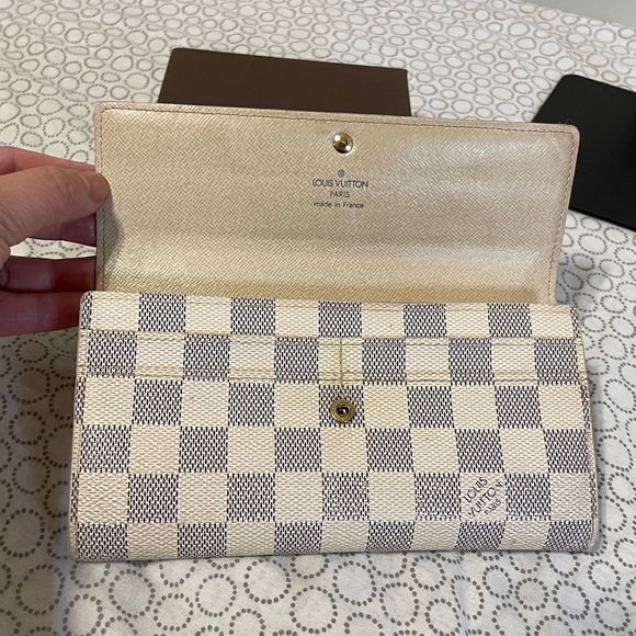 Louis Vuitton Azur Sarah Wallet - Picture 7 of 15
